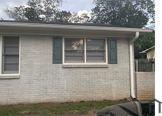 5 bed, $1,495 — Photo 2