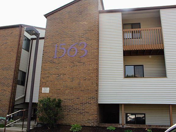 2nd image of 1563 W Pond Dr #31