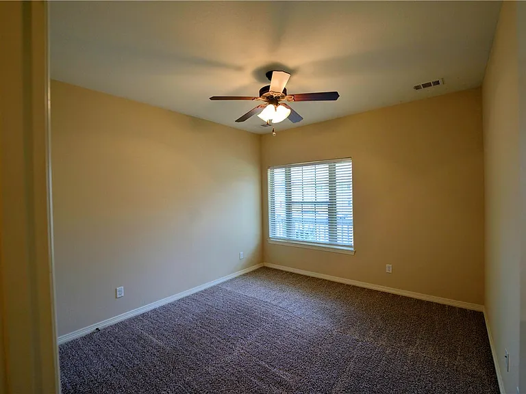 402 Nimitz St #A — Photo 11