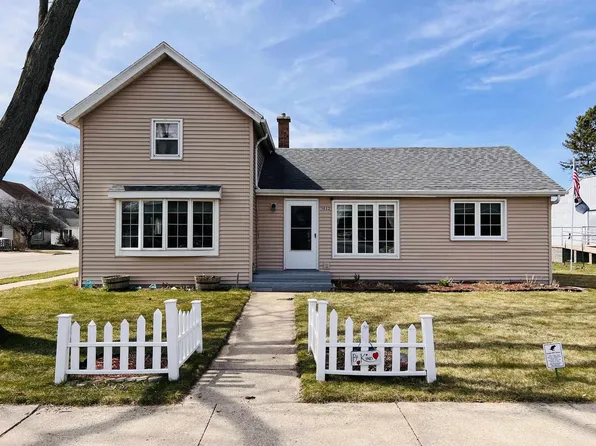 1032 Blue Mounds Street, Black Earth, WI 53515
