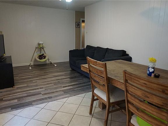3rd image of 2509 Hollis Dr