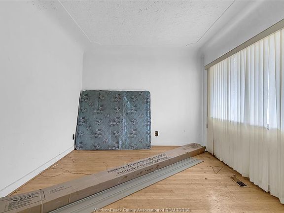 5th image of 1264 Albert Rd #1262