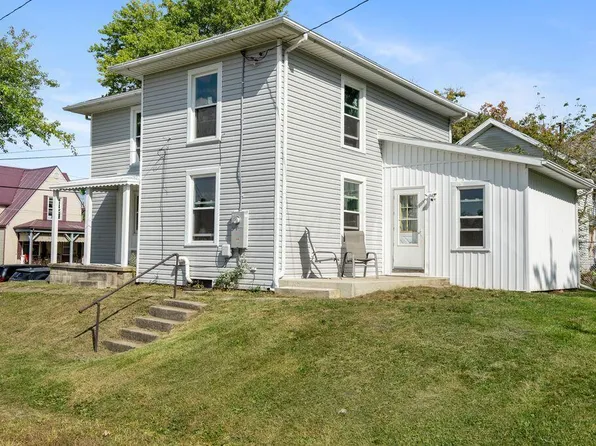 624 W Bucyrus St, Crestline, OH 44827