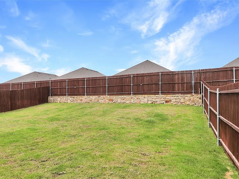 2907 Hadley Dr — Photo 26
