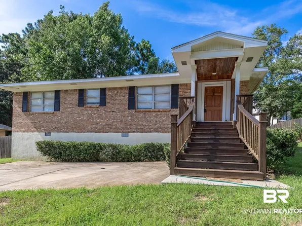 7099 Pine Hill Rd, Daphne, AL 36526