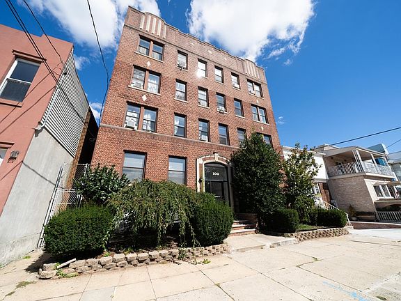 2nd image of 100 Prospect St