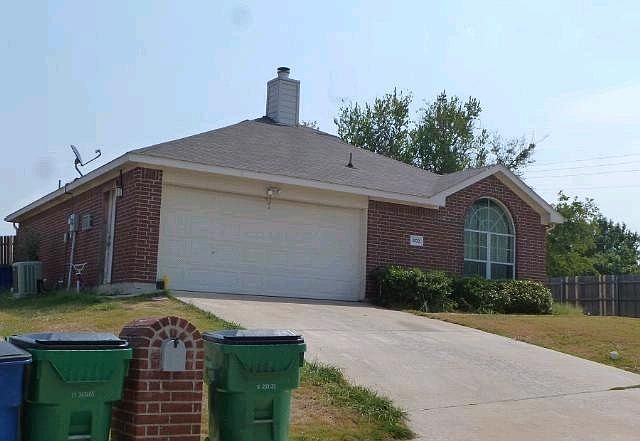 2nd image of 502 Meadowview St