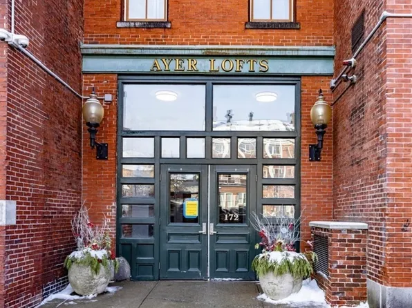 172 Middle St APT 109, Lowell, MA 01852