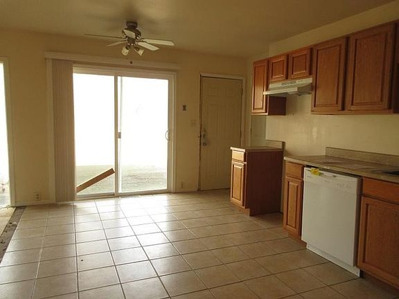 2nd image of 3105 Glenwood Ave