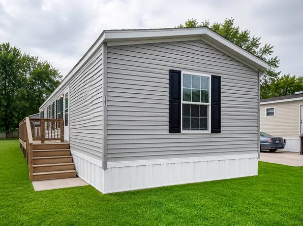 285 Shady Brook Hts #285, Greenwood, IN 46142