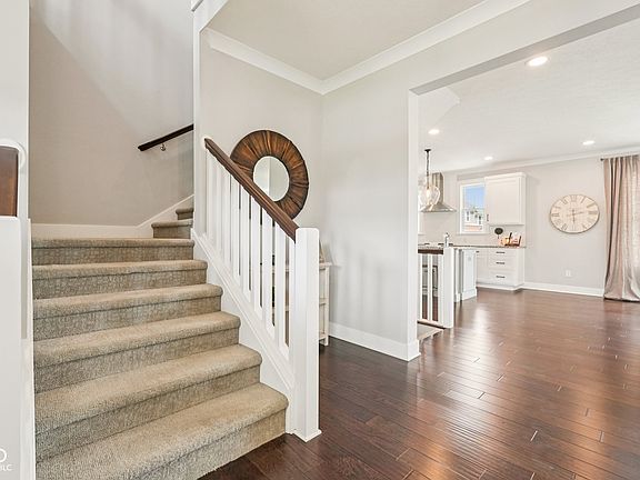 5th image of 16637 Holly Oak Dr