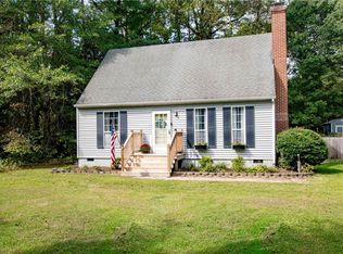 6340 Jones Creek Dr, Gloucester, VA 23061