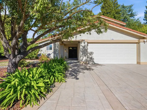 385 Century Cir, Danville, CA 94526
