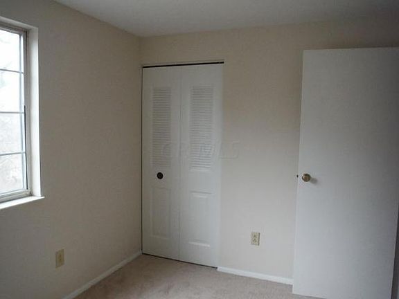5th image of 3279 Rossbury Ct