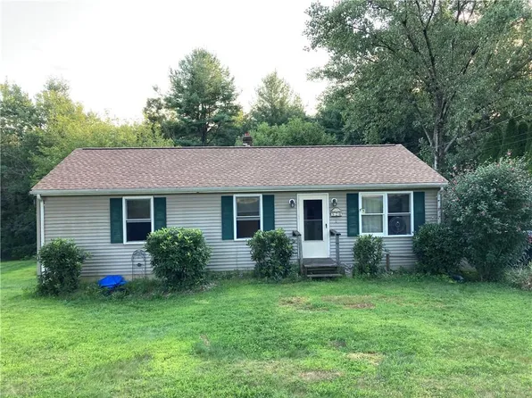 520 Hill Rd, Pascoag, RI 02859
