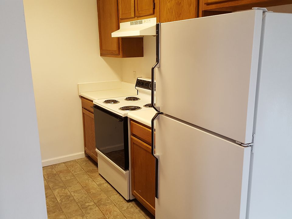 2nd image of 908 Jessamine Trl