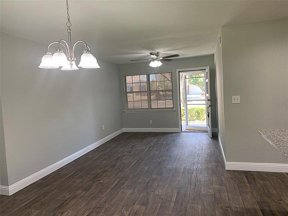 4th image of 925 Moore Dr