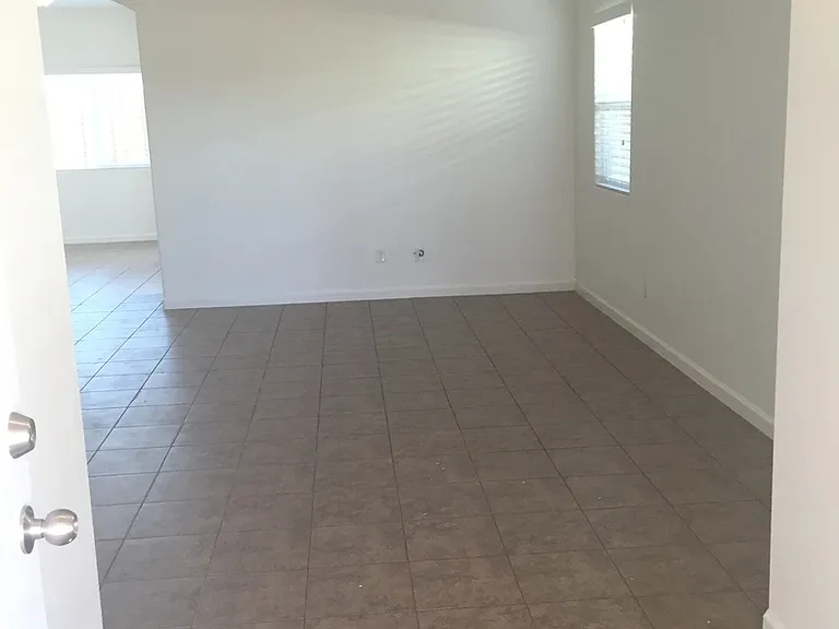 349 Joya Dr — Photo 4