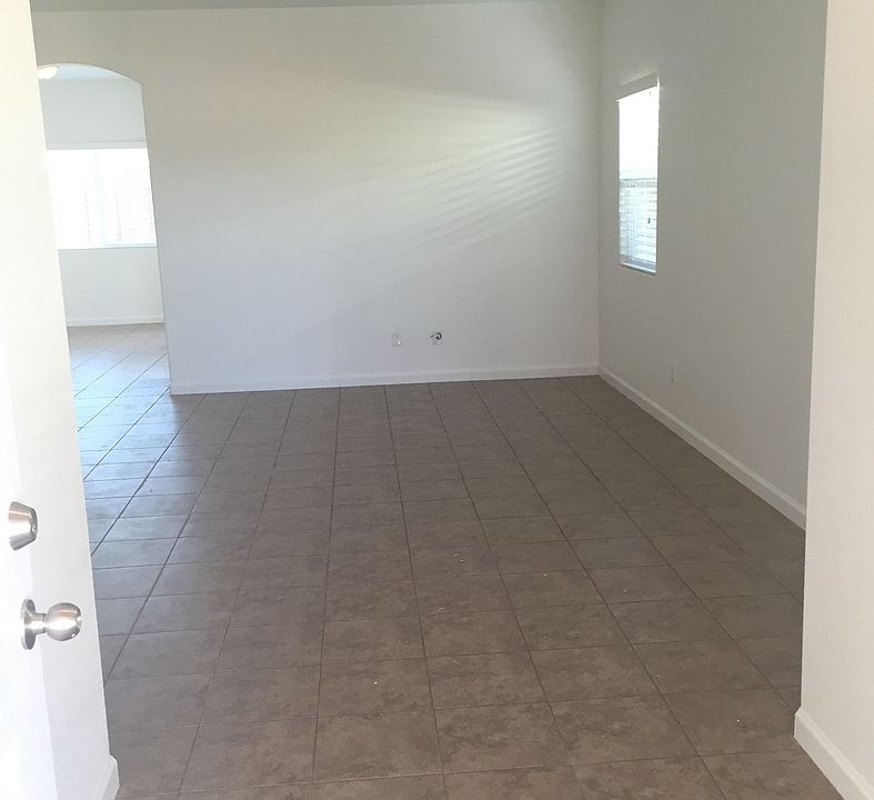 1st image of 319 Joya Dr