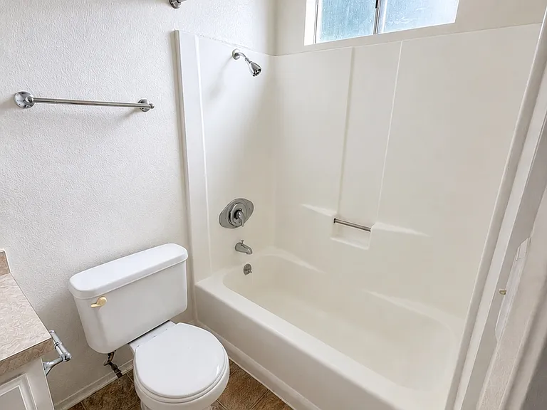 390 S Walnut Ave #7 — Photo 7