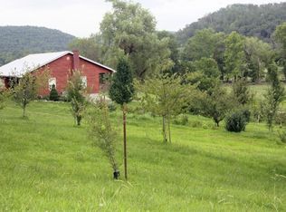 6744 Campton Rd, Stanton, KY 40380