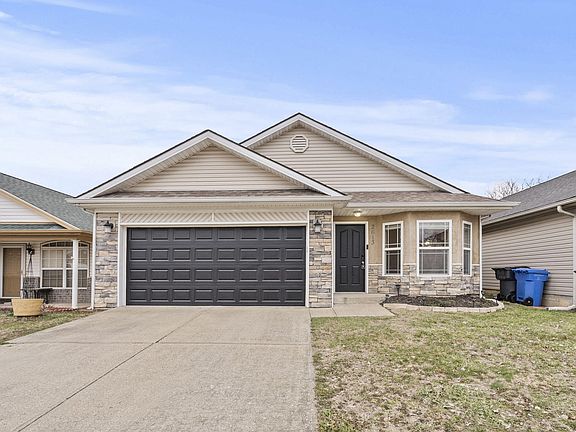 2nd image of 2613 Buck Ln