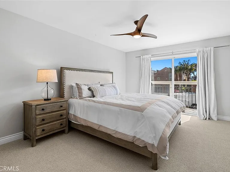 1202 E Balboa Blvd — Photo 22