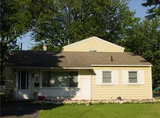 871 Lamonde Dr, Maumee, OH 43537