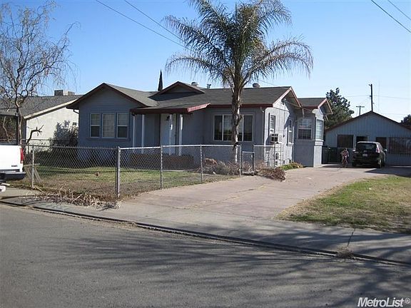 2nd image of 2254 Finland Ave
