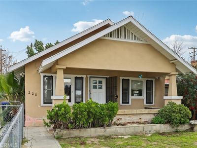 220 S State St, Hemet, CA, 92543