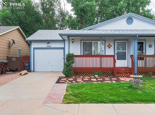 1010 Grinde Dr, Fountain, CO 80817