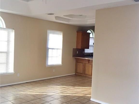 5th image of 812 N Cross Ln #3