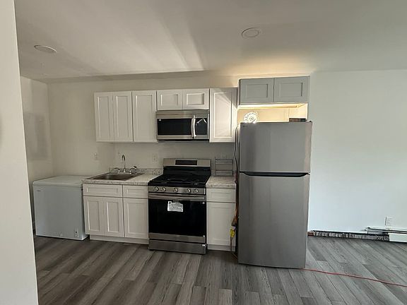 3rd image of 5 Van Wagoner Ave #1