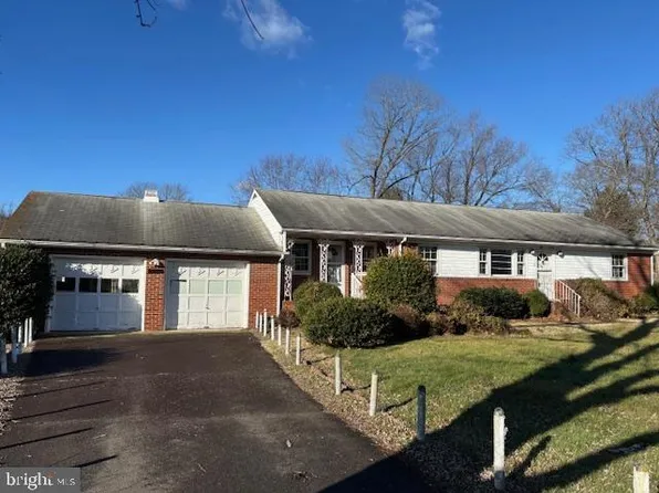 807 Grafton St, Fredericksburg, VA 22405