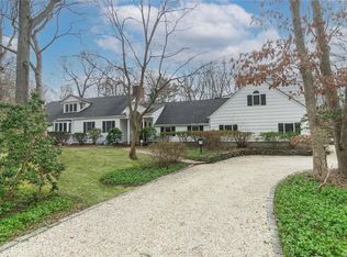 4 Southgate Rd, Setauket, NY 11733