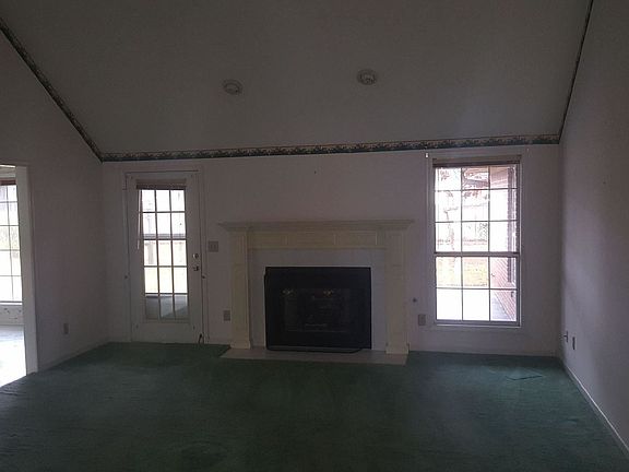 5th image of 35 N Walnut Dr