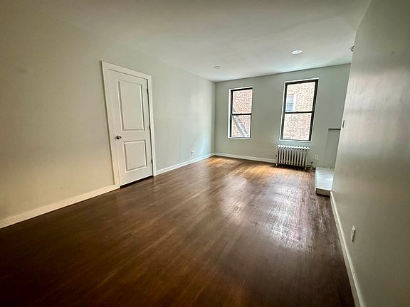 3rd image of 140-70 Ash Ave #406