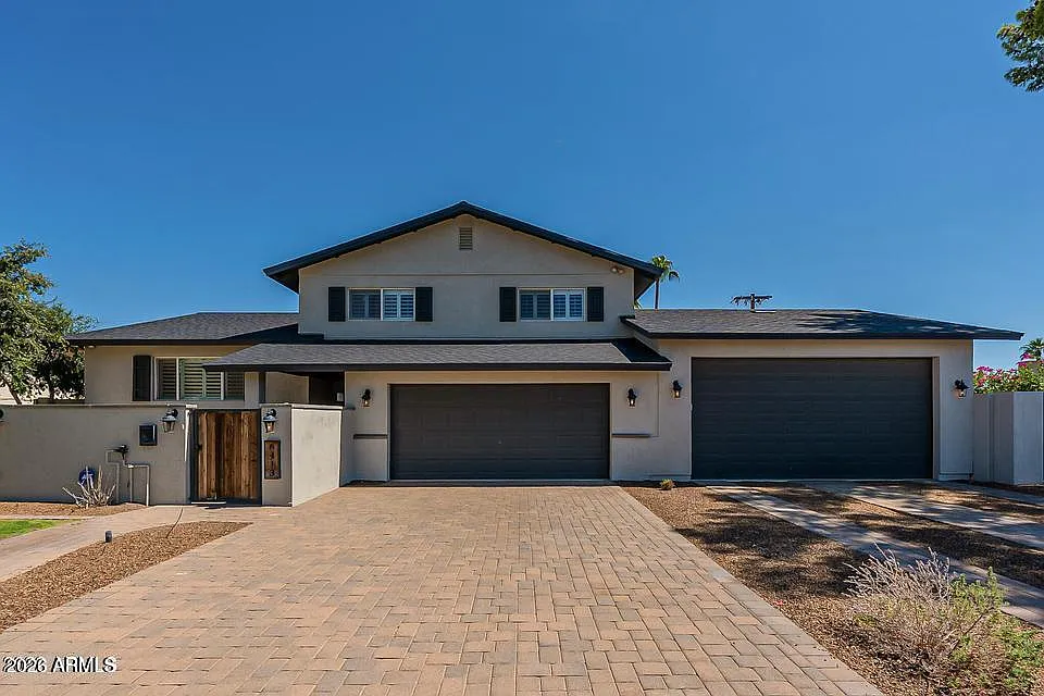 4 bed, 2.5 bath, 2728 sqft, $5,295 — Photo 3