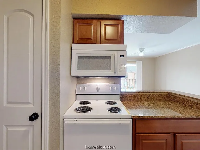904 University Oaks Blvd #22 — Photo 6