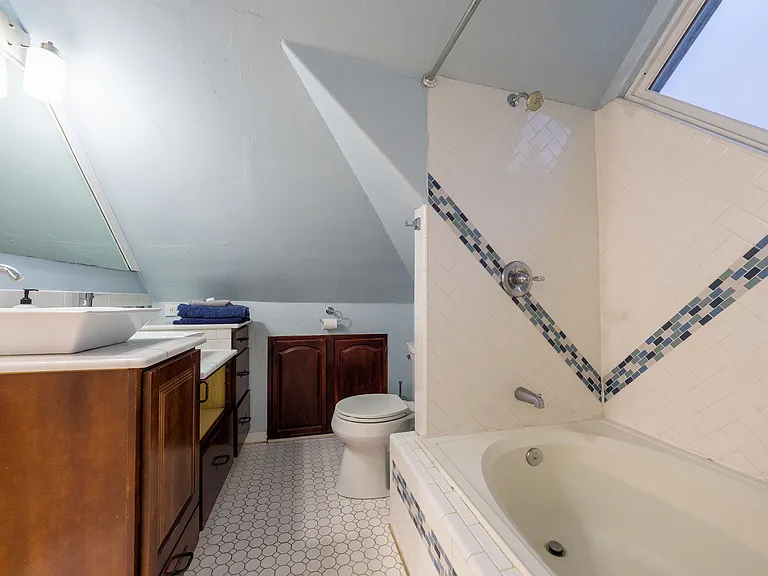 1045 Lowell Blvd — Photo 22