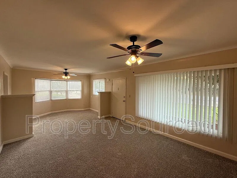 2 bed, 1.0 bath, 1025 sqft, $1,895 — Photo 4
