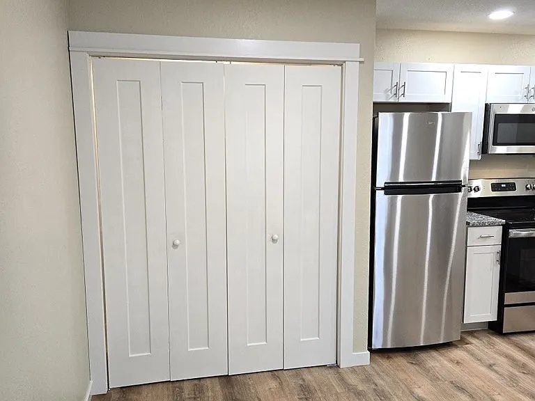121 N Glenwood Dr #B — Photo 10