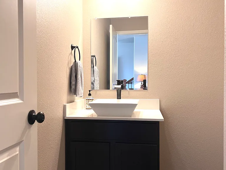 3406 Sienna Ave #B — Photo 6