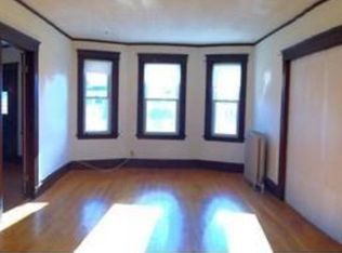 4 Chester Ave APT 3, Waltham, MA 02453