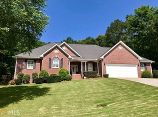 8 Stratford Ln SE, Rome, GA 30161