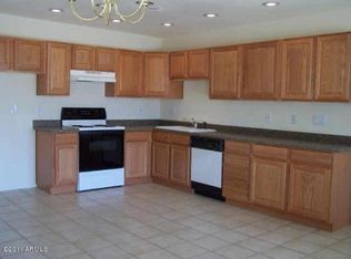 2049 W Des Moines Cir, Mesa, AZ 85201