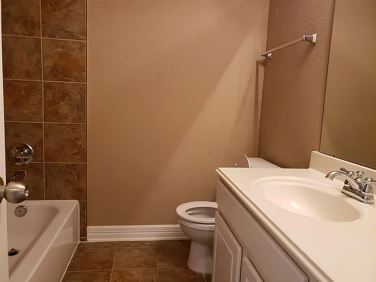 3607 Cat Springs Ln — Photo 25