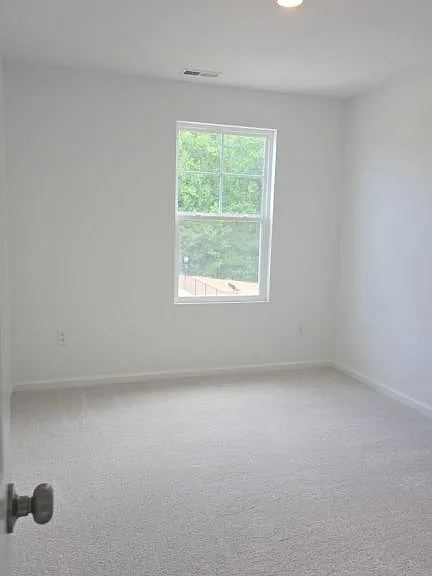 525 Fran Dr — Photo 6