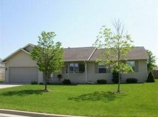 210 Steno Trl, Pulaski, WI 54162