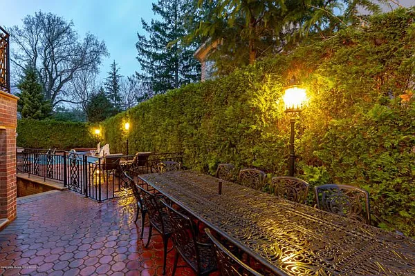 Sold by Robert DeFalco Realty | media 50